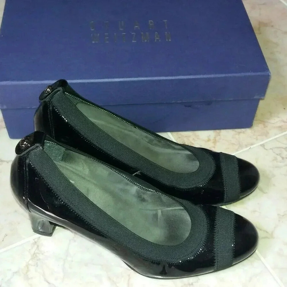 Stuart Weitzman Women's Black Patent Leather Pumps - Picture 2 of 4